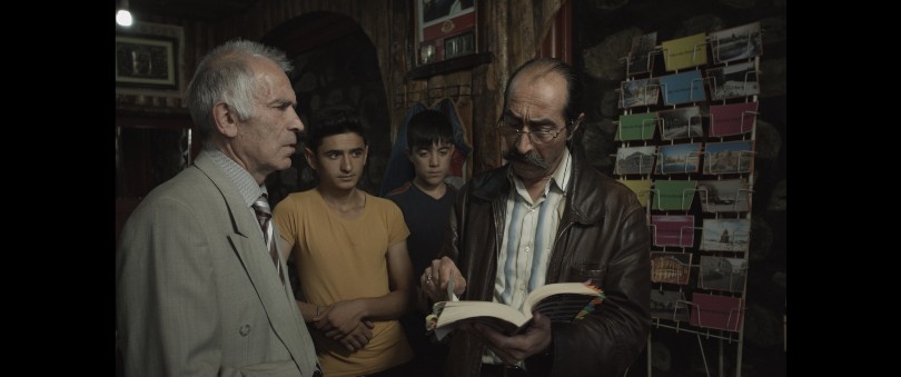 <div class="header"><h4 class="title">ORHAN PAMUK’A SÖYLEMEYİN KARS’TA ÇEKTİĞİM FİLMDE KAR ROMANI DA VAR</h4></div>