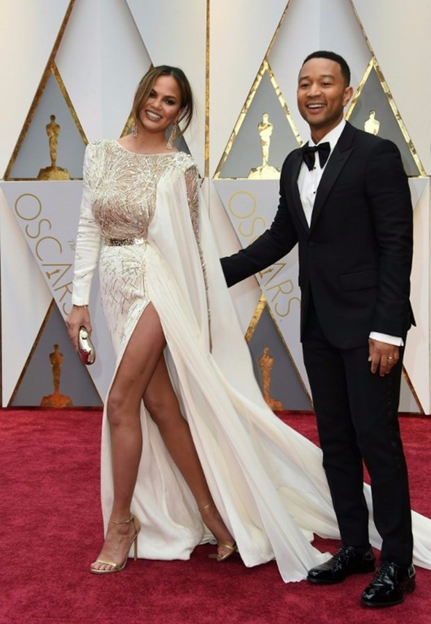 Chrissy Teigen ve John Legend