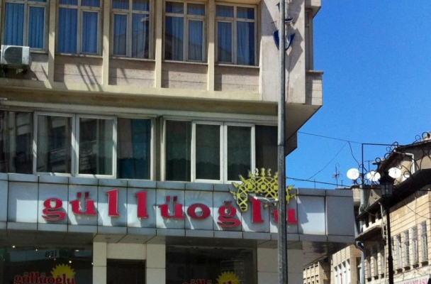 Baklavacı Güllüoğlu Mehmet Ve Mustafa Güllü