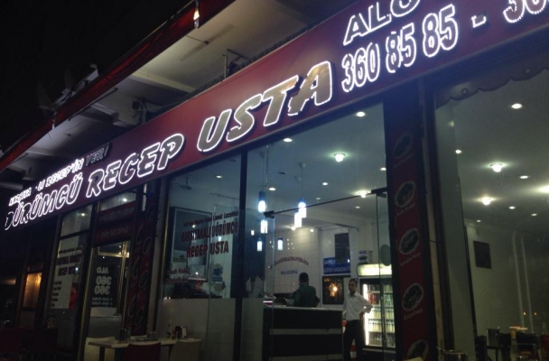 Karşıyakalı Dürümcü Recep Usta