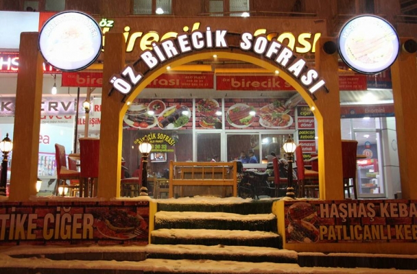 Öz Birecik Sofrası