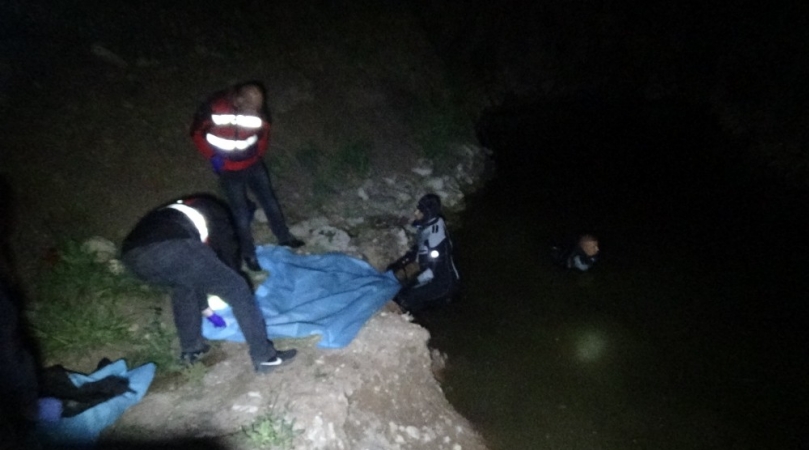 İki küçük çobanın cesedi su kuyusunda bulundu