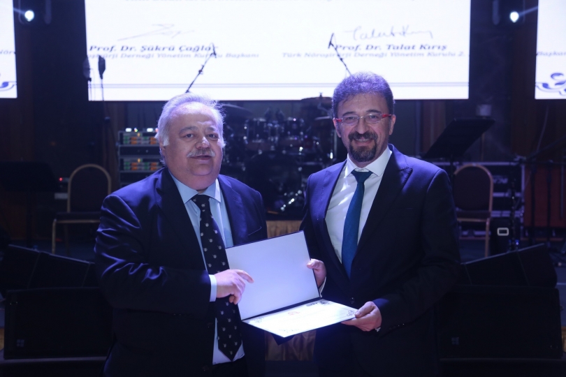 Doç. Dr. Murat Ulutaş’a Yılın Bildirisi Birincilik Ödülü