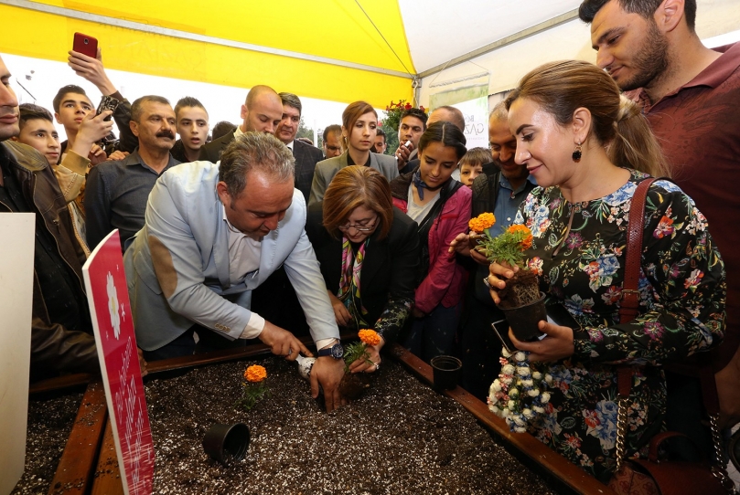 Büyükşehir Belediyesi 1’inci Çiçek Karnavalı Sona Erdi