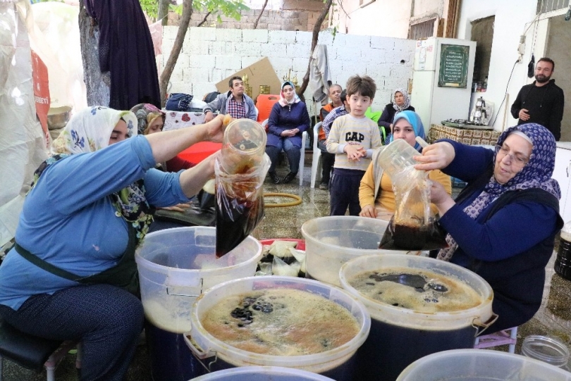 Güneydoğu’nun doğal kolası iftar ve sahur sofralarının vazgeçilmezi