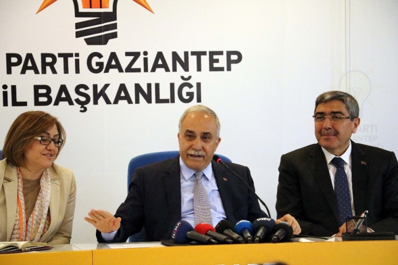 Bakan Fakıbaba "Baklavada Çeşitlilik Artmalı fındık da Kullanılmalı"