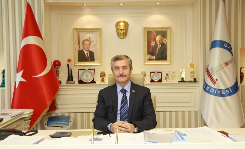 Başkan Tahmazoğlu Babalar Gününü Kutladı