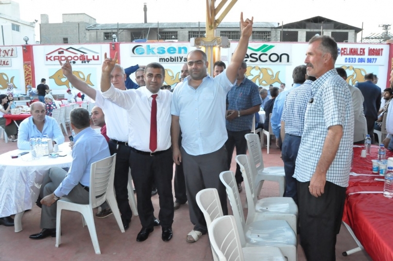 MHP’liler yemekte bir araya geldi