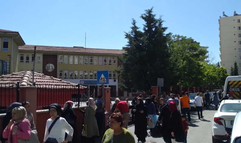 YKS’nin ilk oturumu tamamlandı