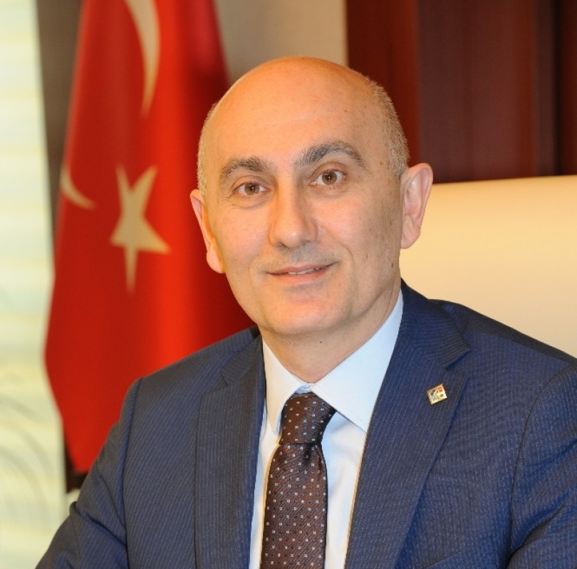 Üstün performansa altın ödül