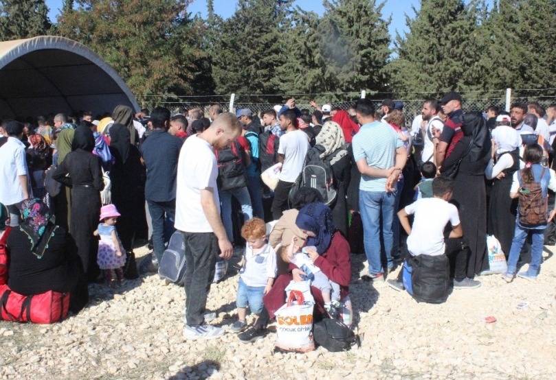 22 bin Suriyeli bayrama gitti
