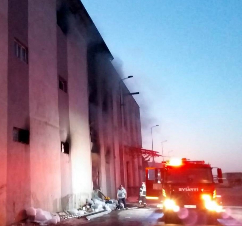 Fabrika yangınında 2 işçi öldü
