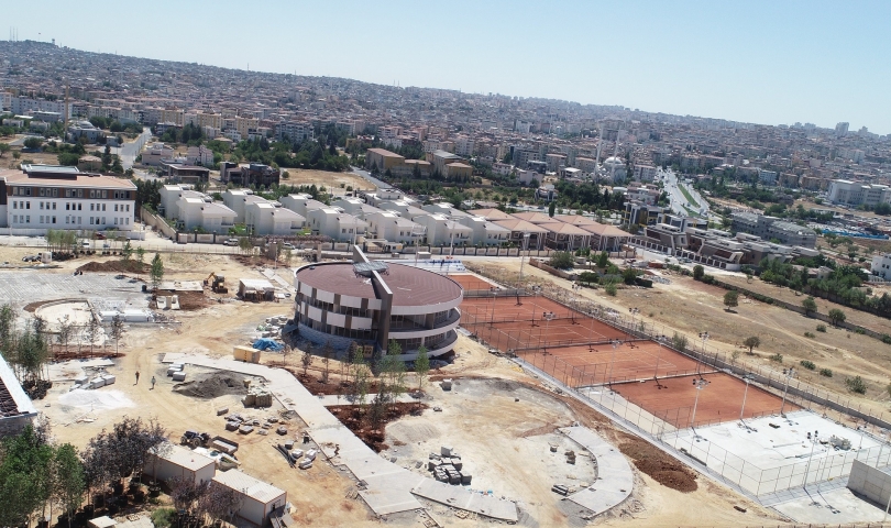 Büyükşehir’den Tenis Kompleksi