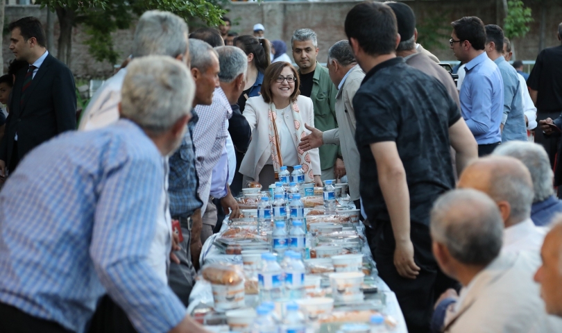 Başkan Şahin, Yavuzelilerle İftarını Açtı