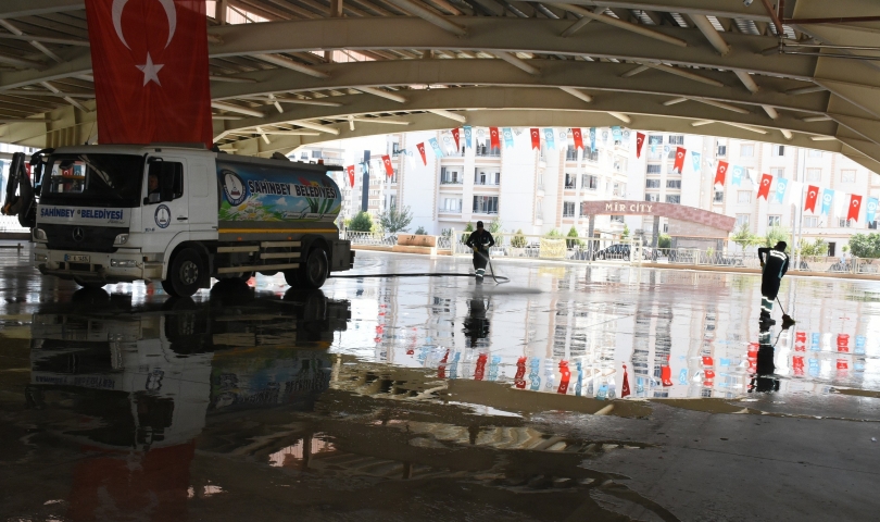 Şahinbey Belediyesi kurban kesim yerlerini bayrama hazırlıyor