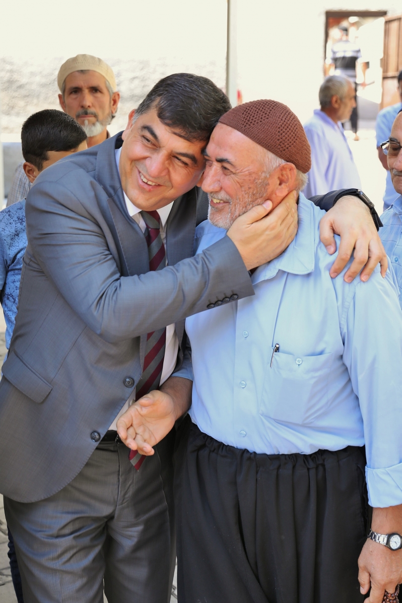 Başkan Fadıloğlu, Dülükbaba Mahallesi’ni ziyaret etti