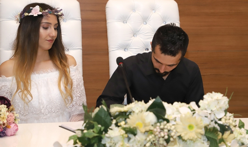 Bu salonda büyük mutluluk var