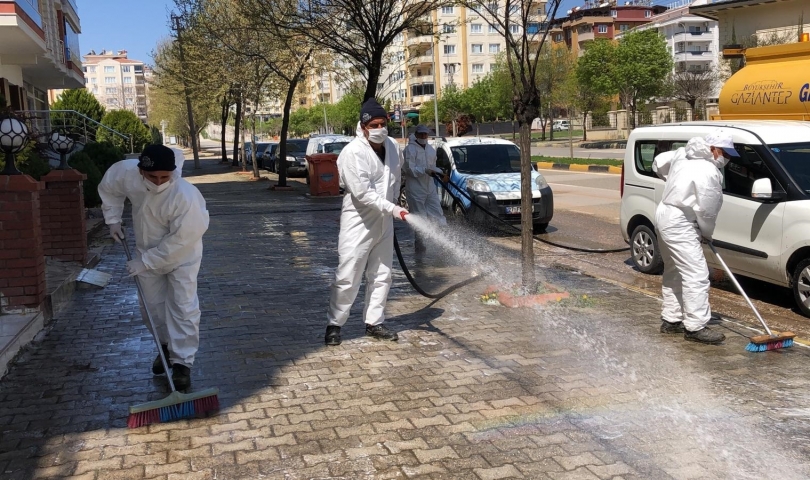 Büyükşehir sokağa çıkma yasağında tüm ekiplerini seferber etti