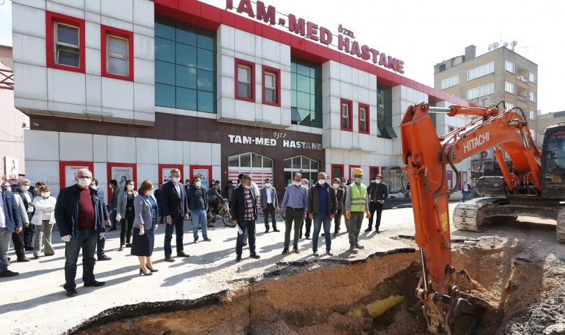 İnönü caddesi trafiğe kapandı