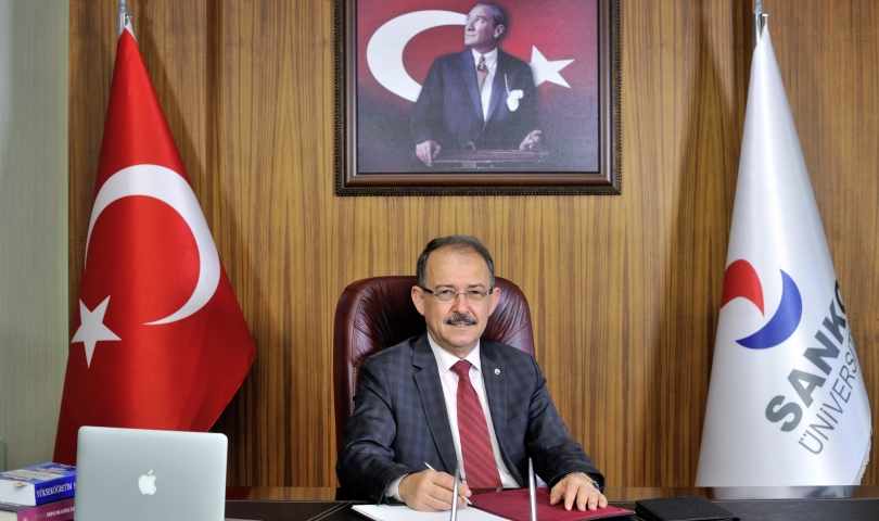 Annelerimiz karşılıksız sevgi ve fedakarlığın simgesidir