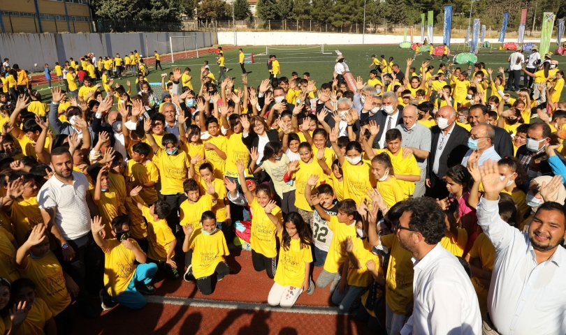Gaziantep Büyükşehir İlçe Spor Şenliklerinin Startını Nurdağı’nda verdi
