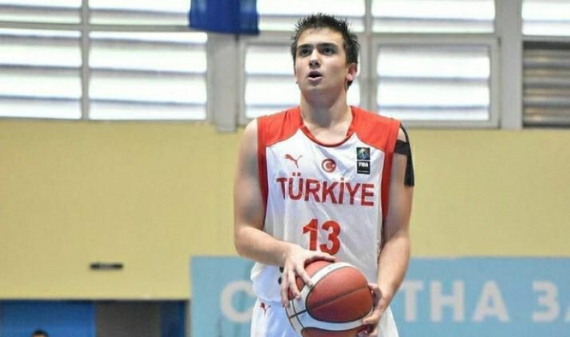 Şehitkamilli milli sporcu, Bulgaristan’da forma giydi
