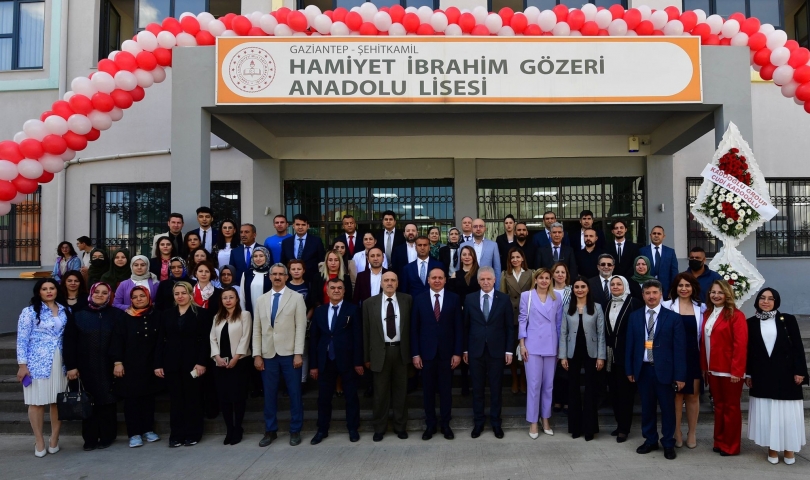 Bir okul açıldı, bir okul protokolü imzalandı