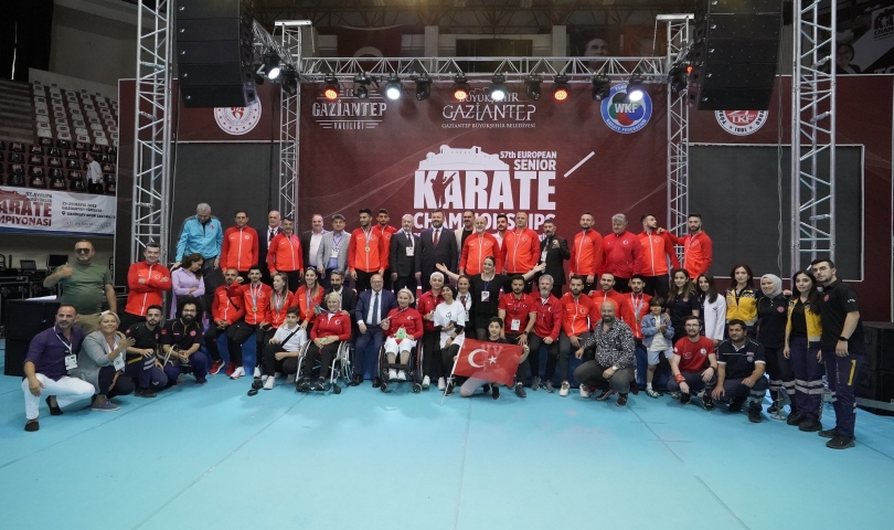 Gaziantep Büyükşehir ev sahipliğinde düzenlenen Avrupa Büyükler Karate Şampiyonası'nda Millli Takımdan tarihi rekor!