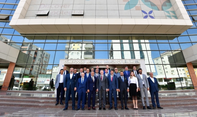 Vali Gül ihracatçılarla gündemi değerlendirdi