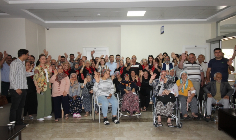 Nevin Eruslu Palyatif Bakım ve Umut Evi’nde moral konseri