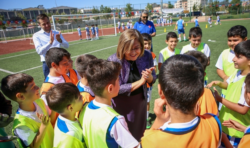 Başkan Şahin, yaz kurslarından yararlanan çocukları ziyaret etti