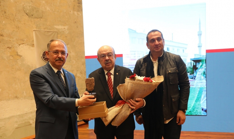 Gazikültür, Gaziantep Memleket Hastanesi Başhekimi Op. Dr. Hayri Meriç’in anılarını kitaplaştırdı