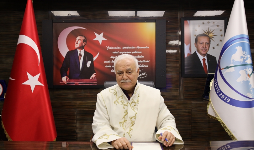 Kurucu Rektör’den veda mesajı