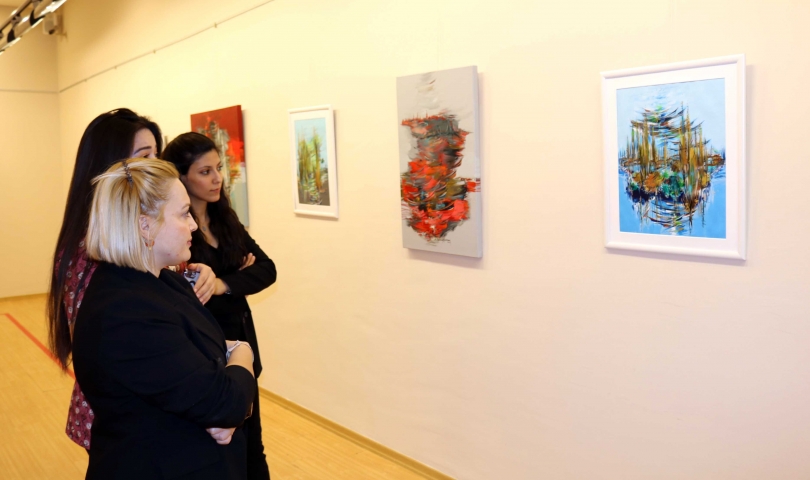 Ressam Leyla Afacan Kodaman: “Şehirleri, köyleri, insanları ve doğayı okuyarak tuvalime aktarıyorum”