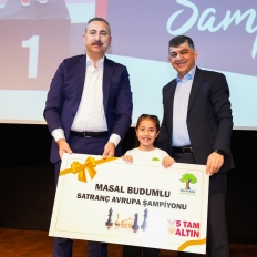 Bir Şehitkamilli daha Avrupa’nın zirvesinde
