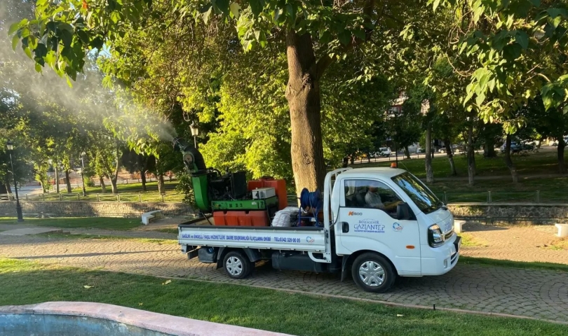 Sivrisinek Ve Karasineklere Karşı Kent Genelindeki İlaçlamalara Devam Ediliyor!