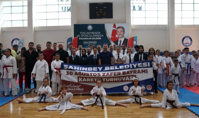 Şahinbey Belediyesi Zafer Bayramını Spor Etkinlikleri İle Kutladı