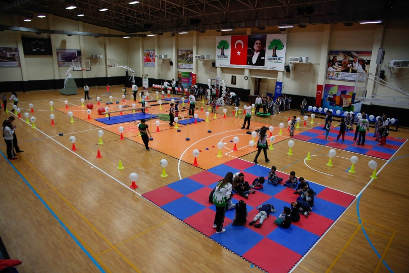 Şehitkamil'den geleceğin şampiyonlarına tatil hediyesi