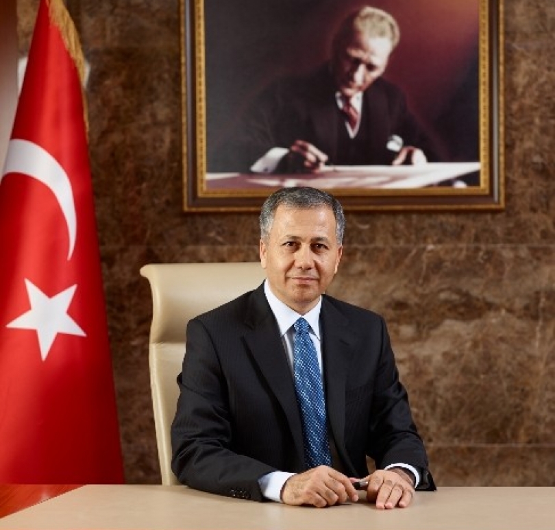 Vali Yerlikaya'dan kutlama