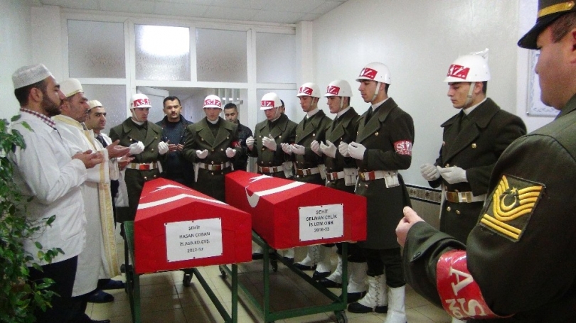 Şehitler memleketlerine uğurlandı