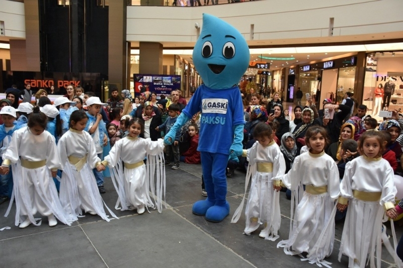 Minikler dünya su gününü kutladı