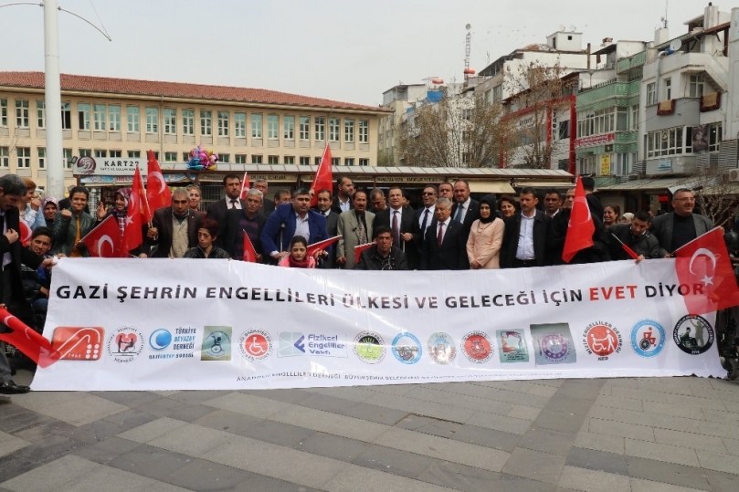 Engellilerden referandum çağrısı