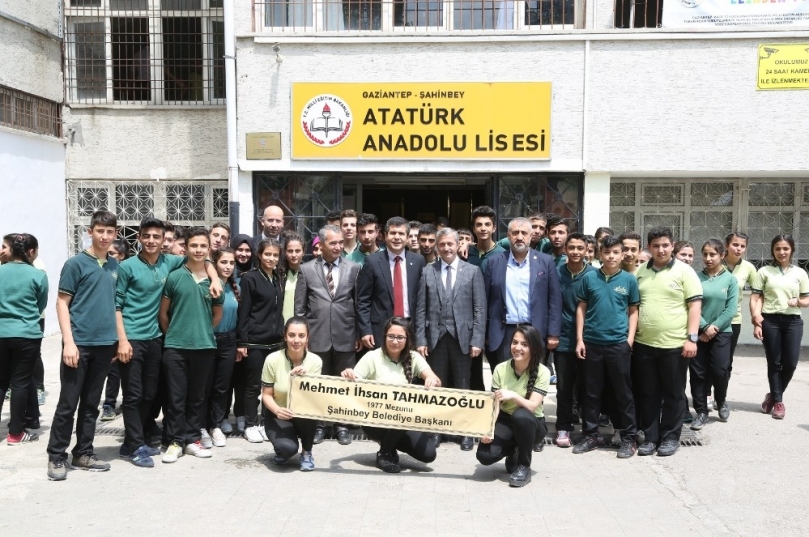 Belediye Başkanı, öğrencilerle buluştu
