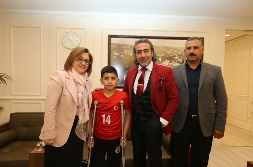 Canlı bomba saldırısında yaralanan çocuk sağlığına kavuştu