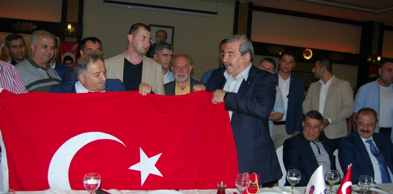 Muhtarlar Ve Huzurevi Sakinlerine İftar Yemeği