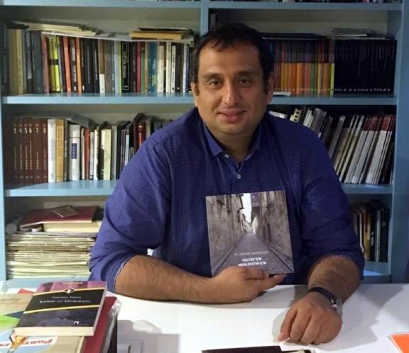 Eski bürokratın ilk kitabı çıktı