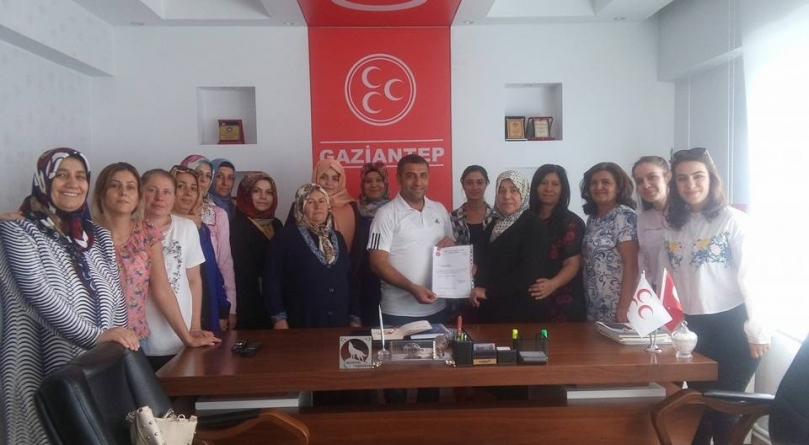 Güler Dindar Yeniden Kadın Kolları Başkanı