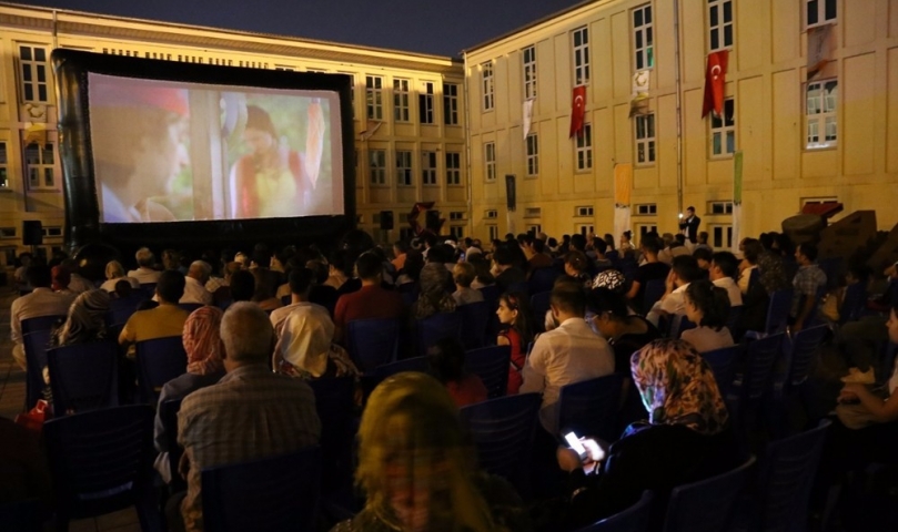 Gaziantep’te açık hava sinema etkinlikleri başladı