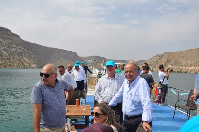 Büyükelçiler Fırat havzası Rum Kalede büyülendi