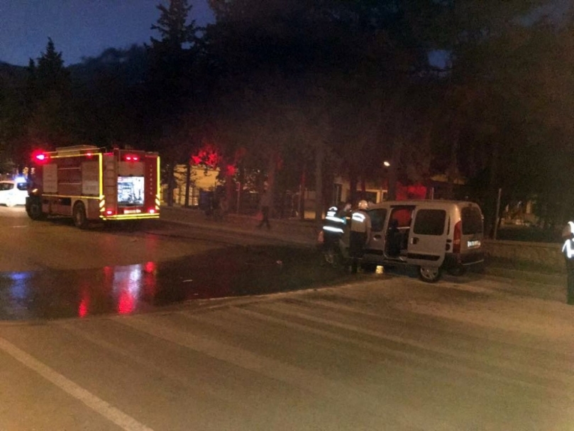 Seyir halindeki araçta yangın çıktı